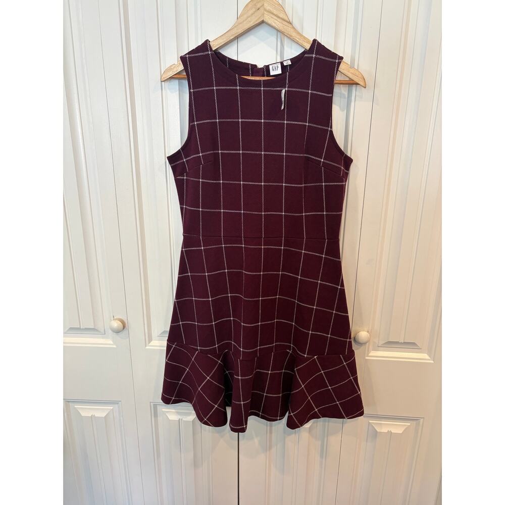 Gap Burgundy Plaid‎ Dress Size 8
